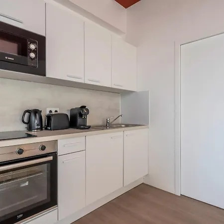 Equipe Cote Cour, Parking Gratuit *