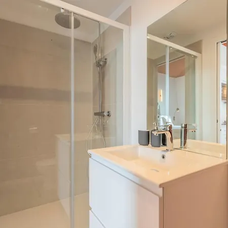 شقة Equipe Cote Cour, Parking Gratuit فيلنوف داسك