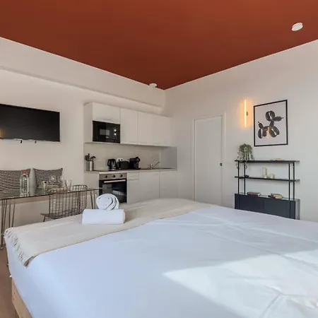 Equipe Cote Cour, Parking Gratuit Apartment