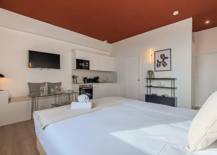 Equipe Cote Cour, Parking Gratuit Apartment